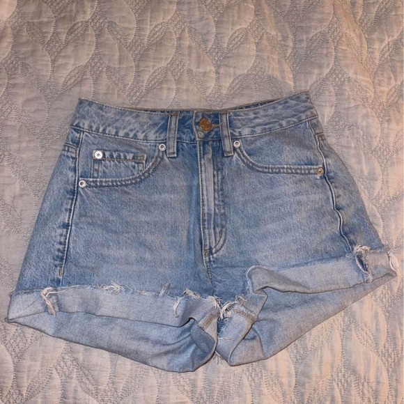 Vintage High-Waisted Denim Shorts - Picture 1 of 3
